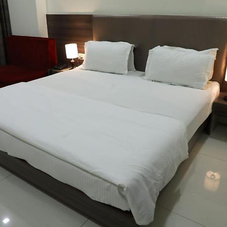 Hotel Sopan Heights Delhi  Exterior foto