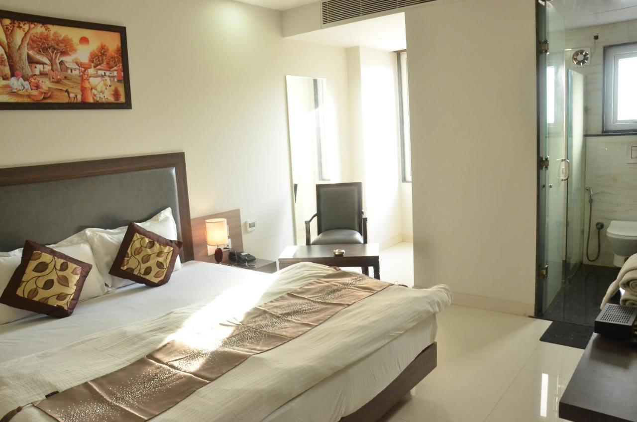 Hotel Sopan Heights Delhi  Exterior foto