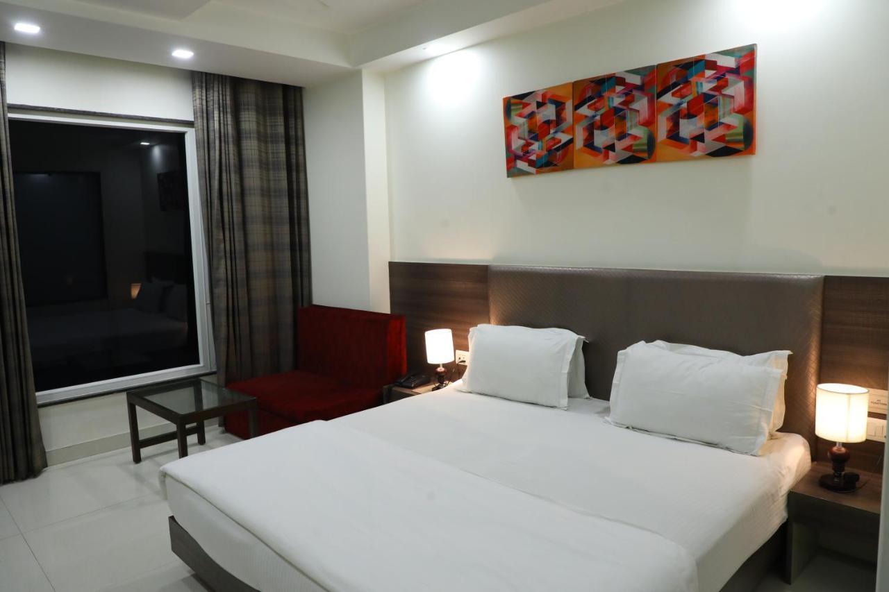 Hotel Sopan Heights Delhi  Exterior foto