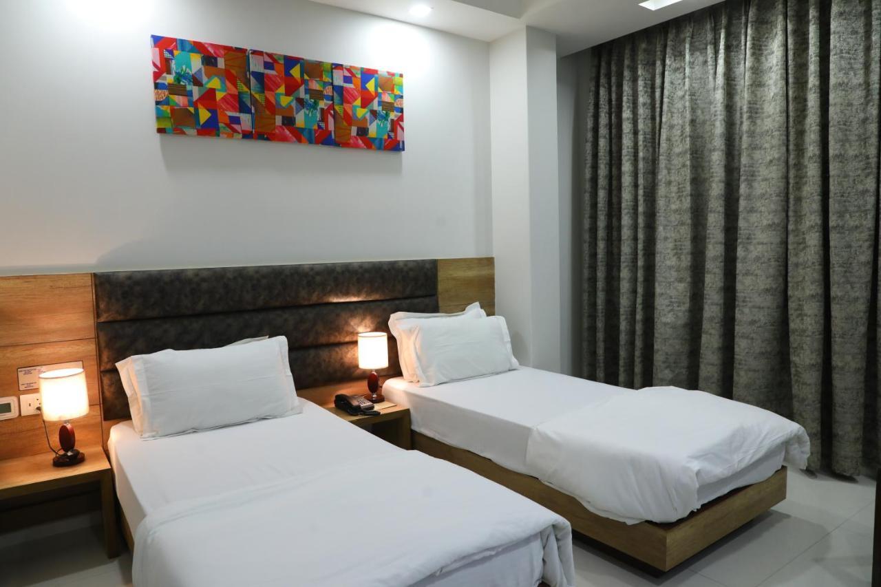 Hotel Sopan Heights Delhi  Exterior foto