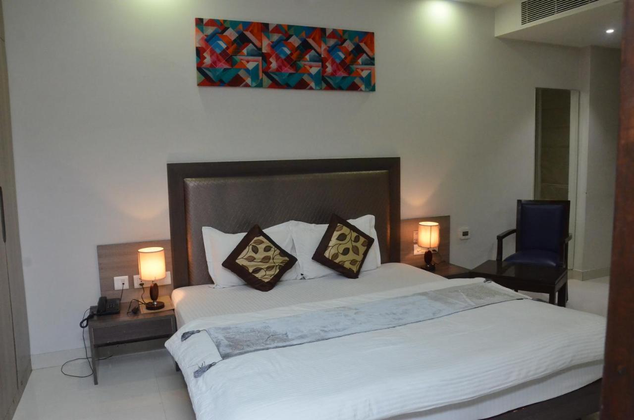 Hotel Sopan Heights Delhi  Exterior foto